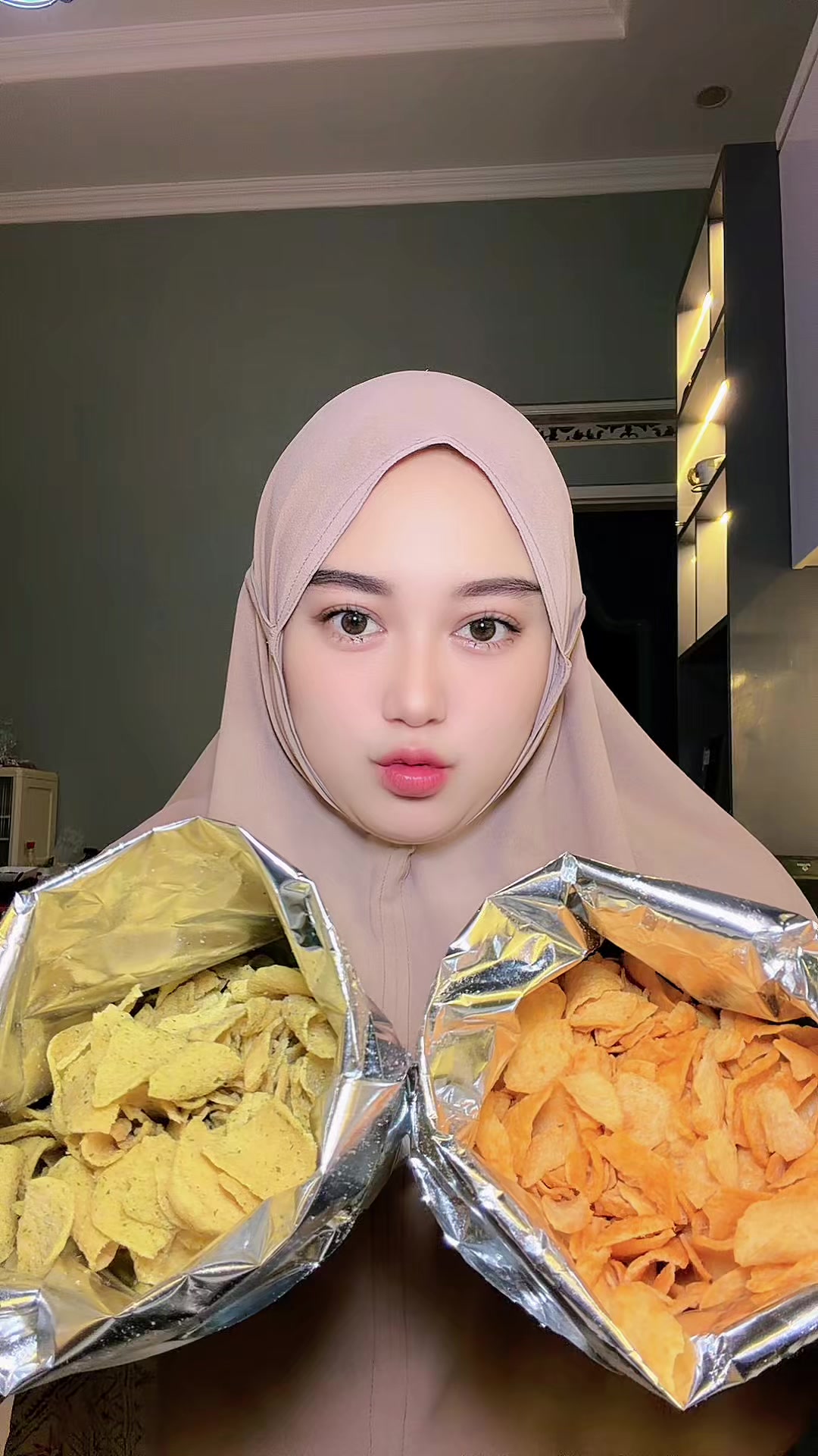 @Indah Silvanif 🌸