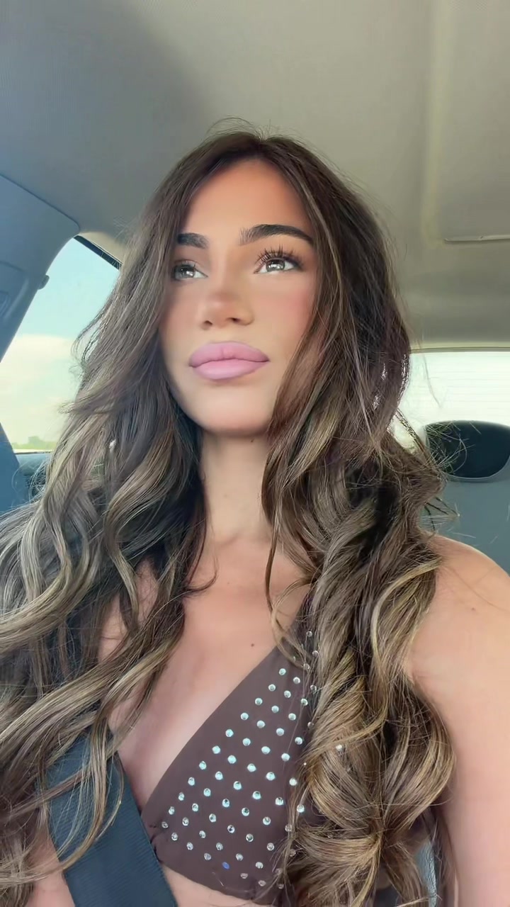 @Anuska
