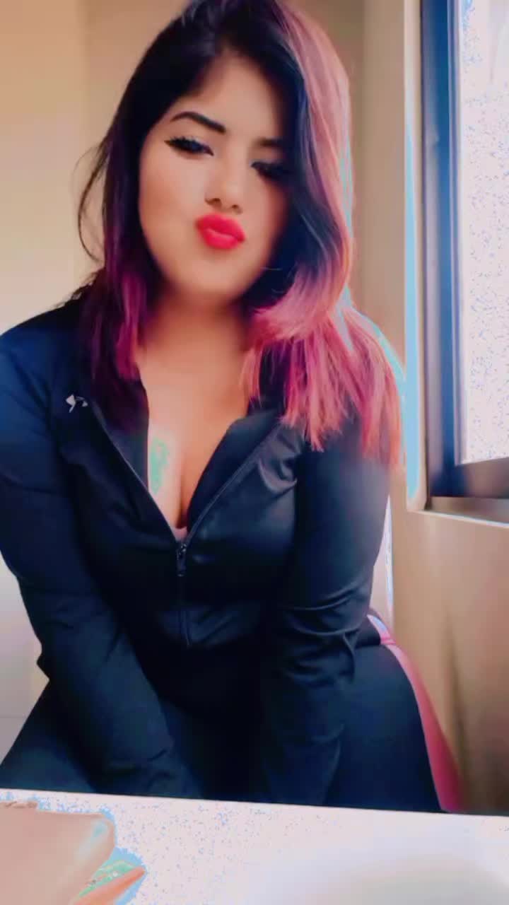 @Noemi Claros