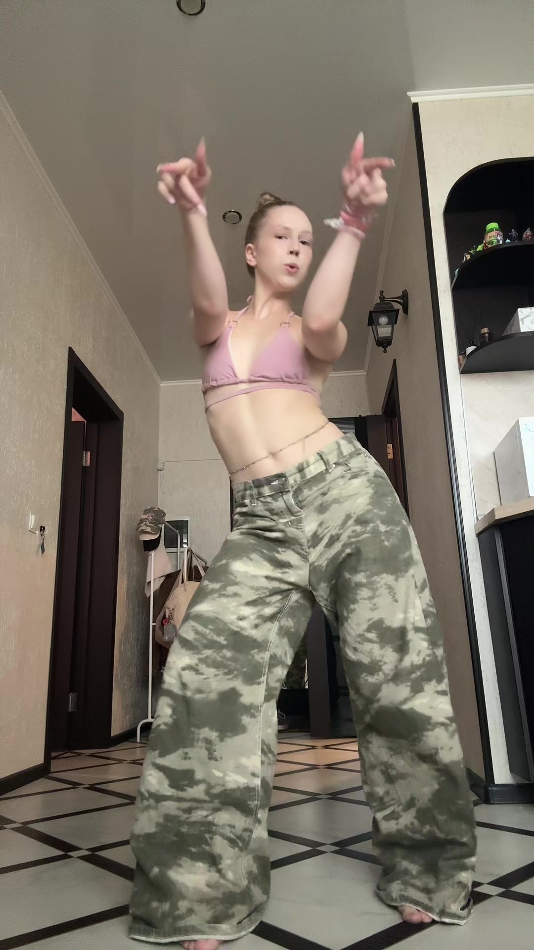 @джонияр