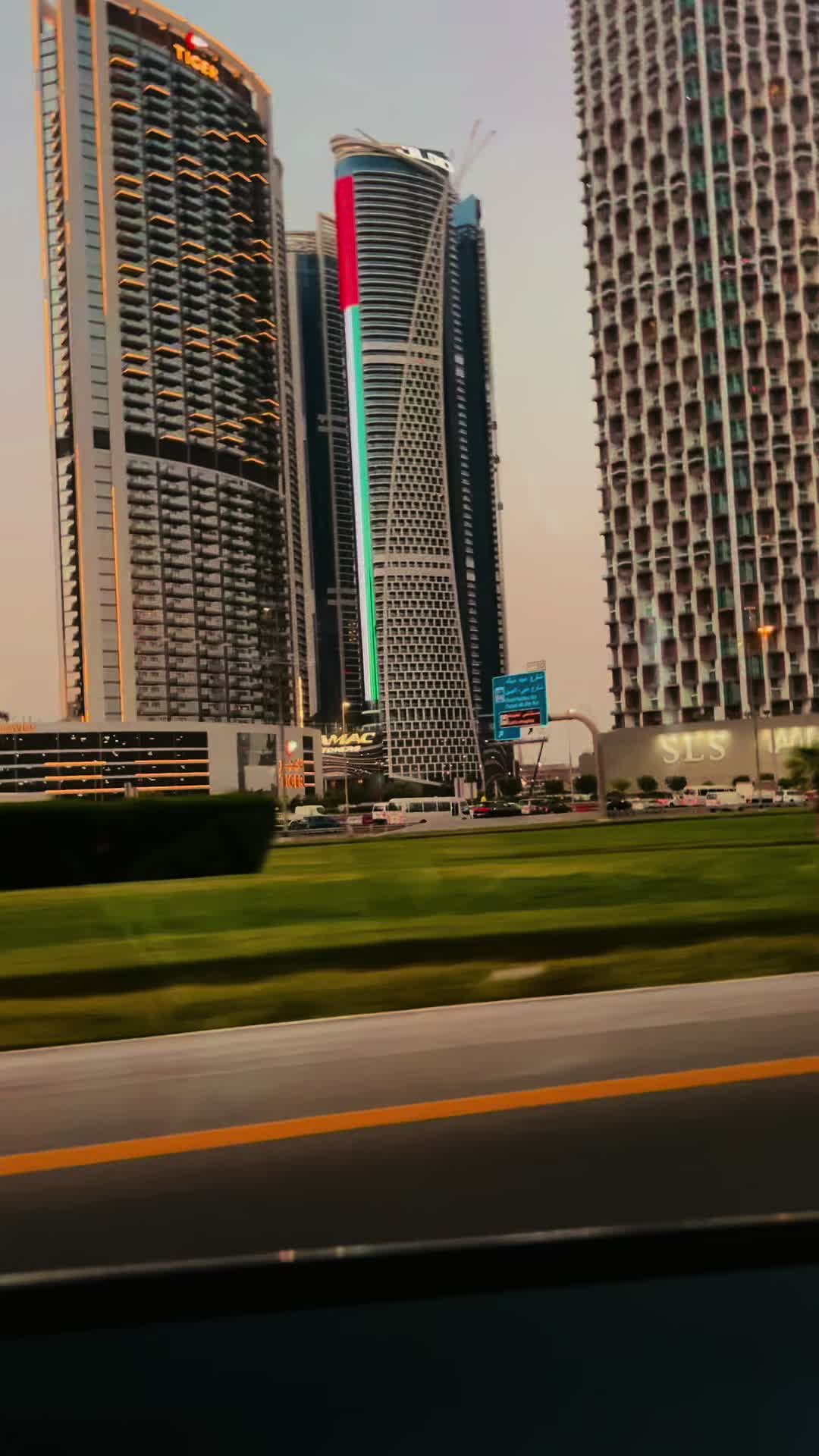 @Khan🇵🇰🇦🇪🥷