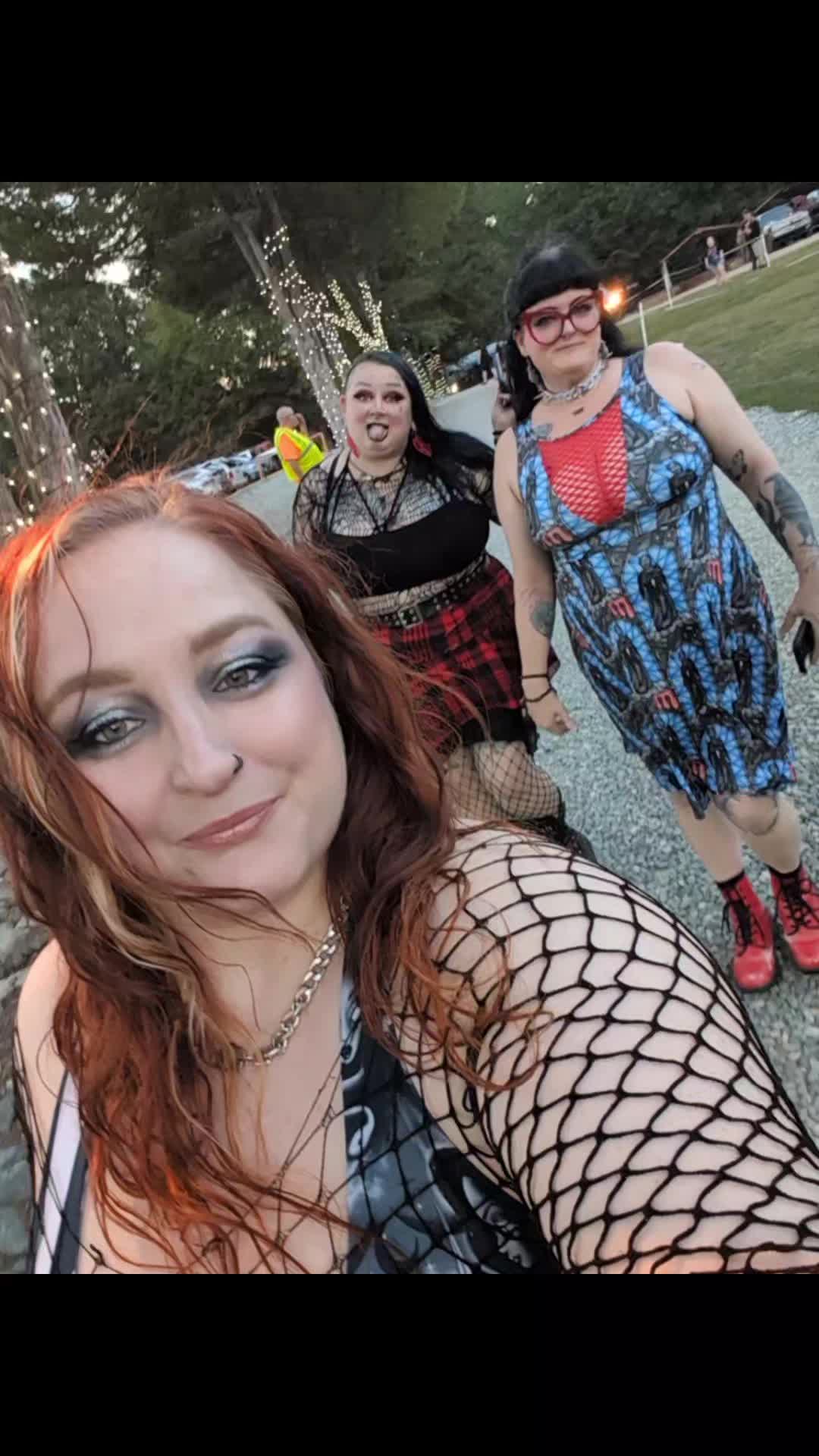 @WhimsiAltGoth