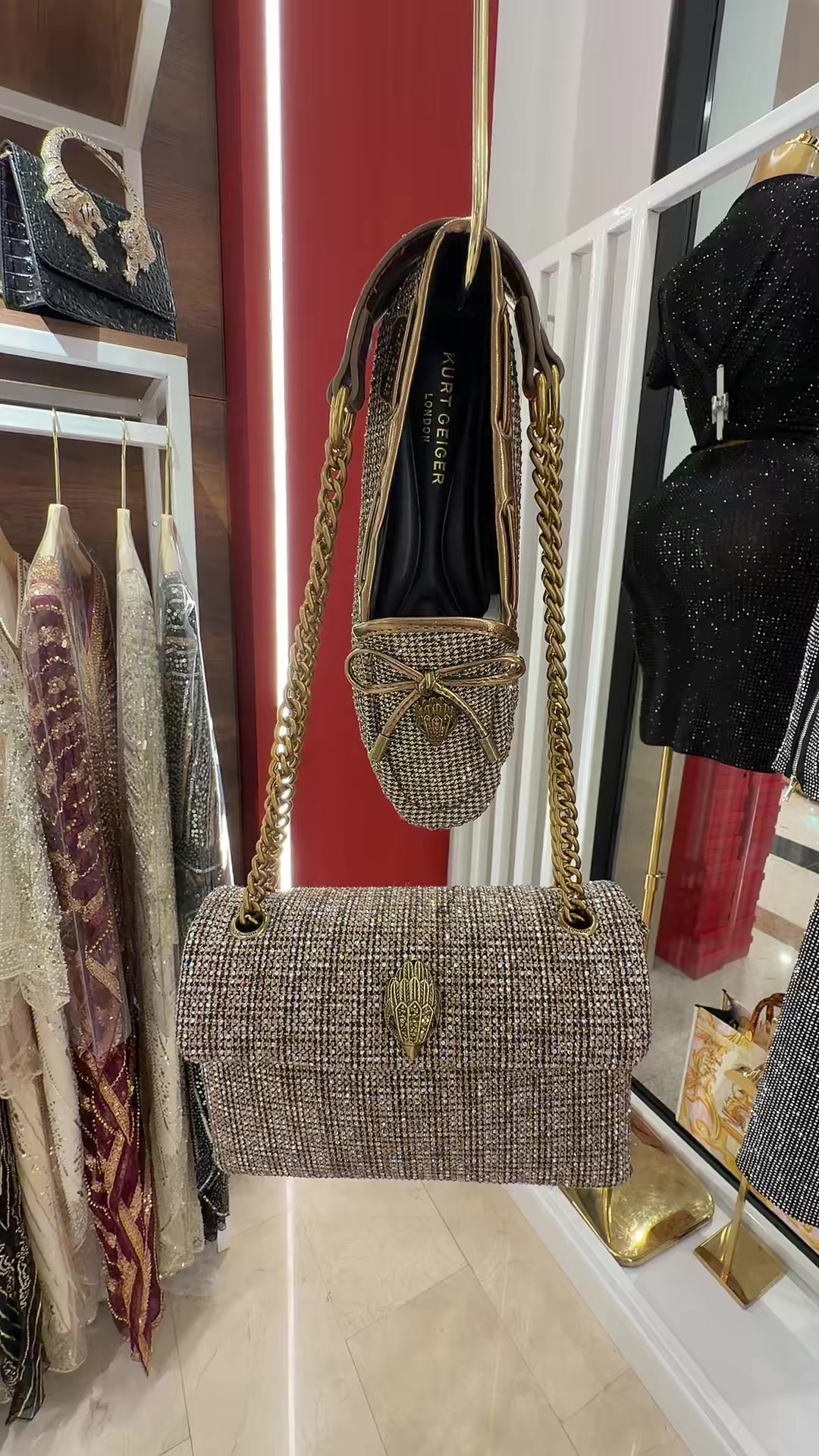 @الحمروني