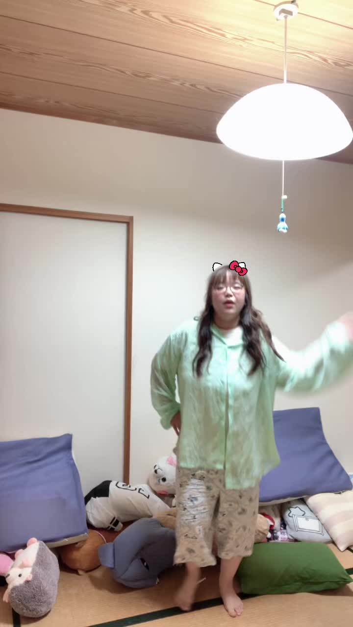 @メぃ