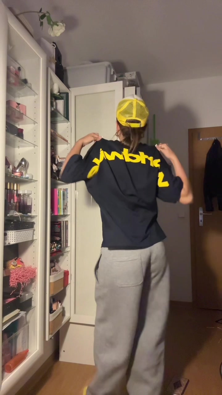 @𝐒𝐀𝐍𝐄𝐋𝐋𝐀 ☆