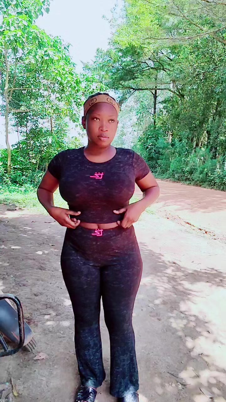 @ADHIAMBO 🇰🇪