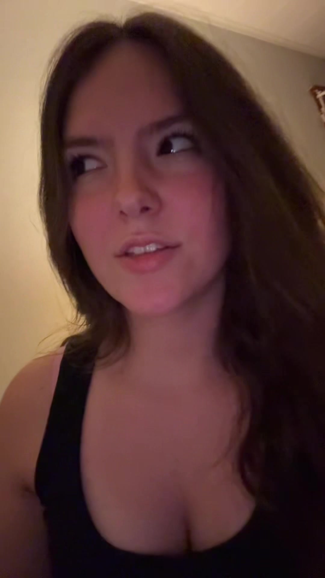 @Ava