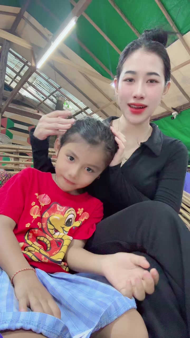 @莉莎