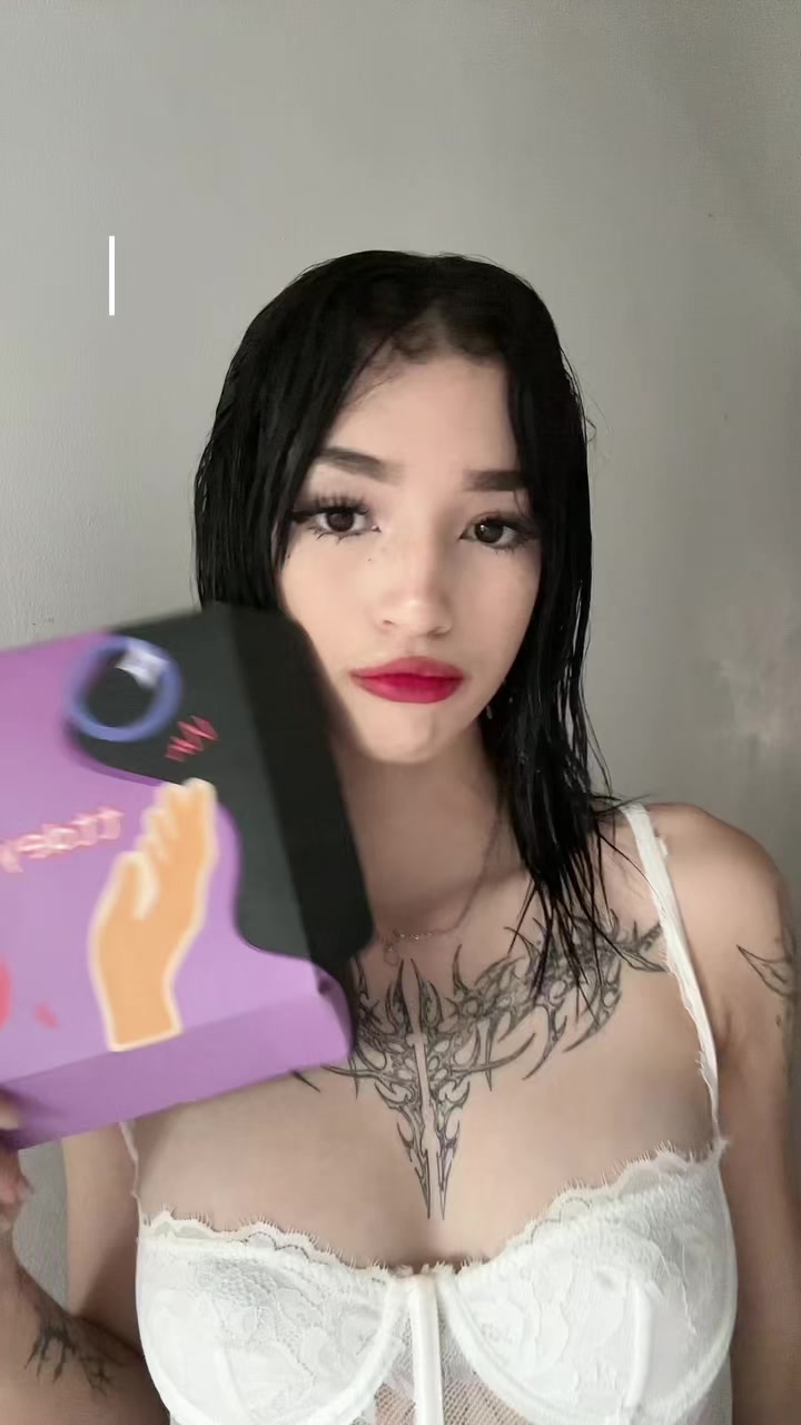 @zurifox_