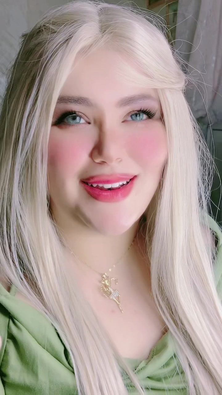 @👑🩷Diva la poupée🩷👑