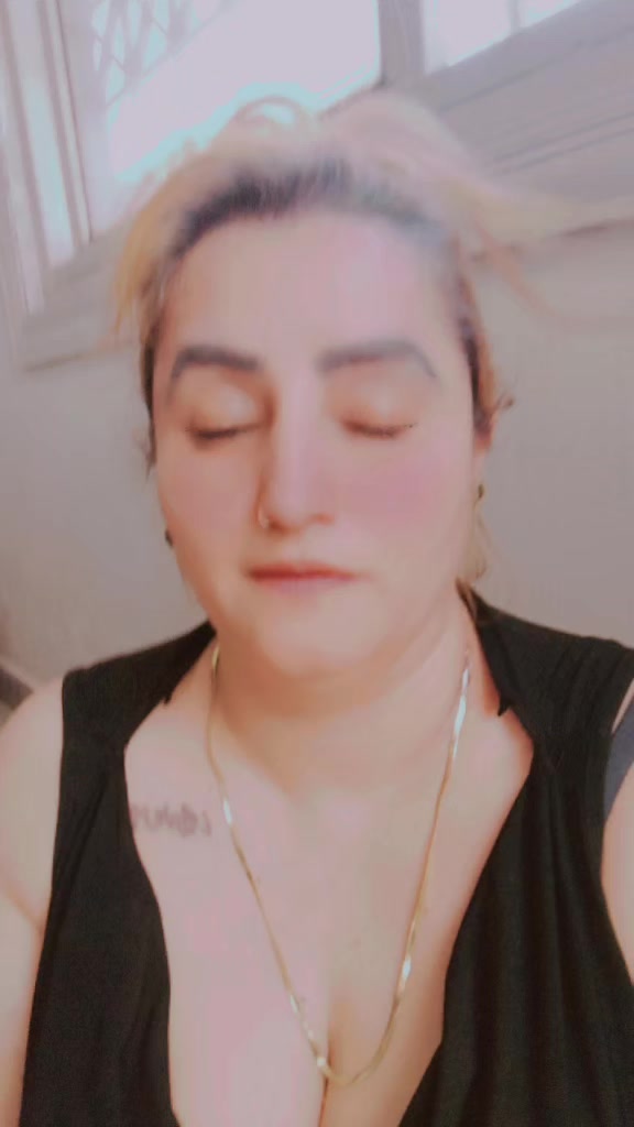 @𝔸𝕗𝕣𝕖𝕖𝕟 𝕂𝕙𝕒𝕟 𝟚💃🥂