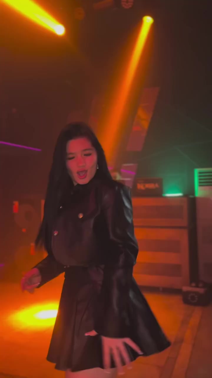 @M A R İ 𝟗𝟎