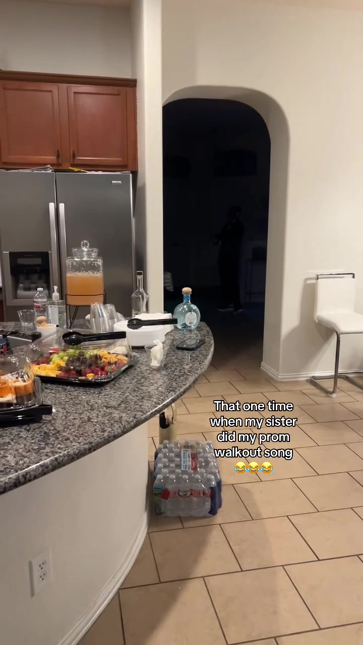 @dee