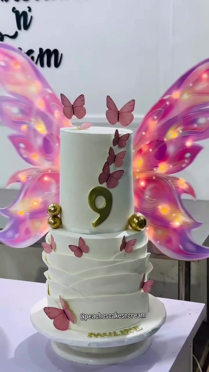 @Peachescakes’n’Cream Akure