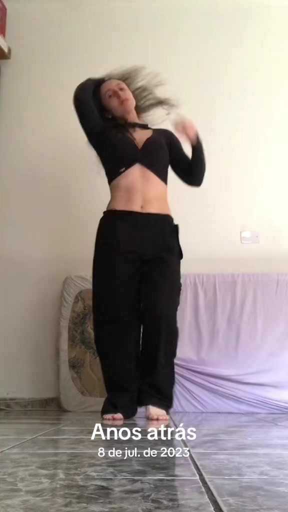 @Gabriela Simi