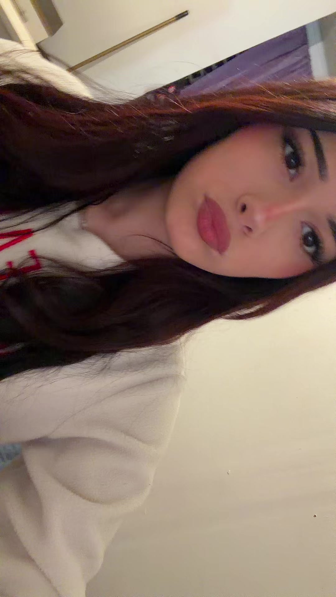 @𝓙. 𝓐𝓷𝓽𝓸𝓷𝓲𝓪