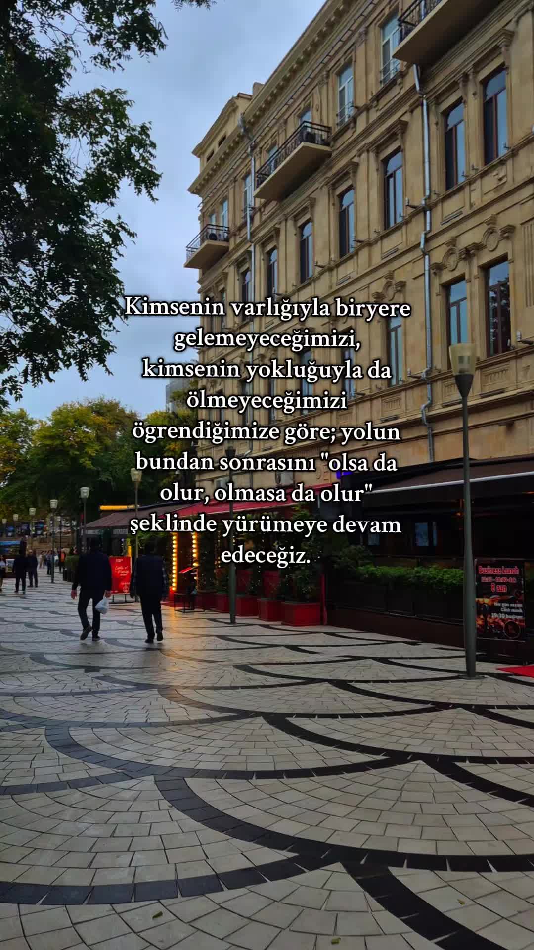 @𝒩.