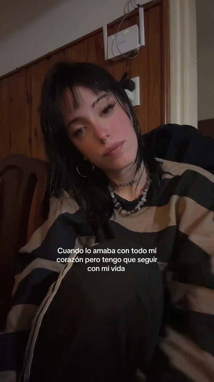 @𝓐𝓷𝓽𝓸𝓷𝓮𝓵𝓵𝓪 🦭