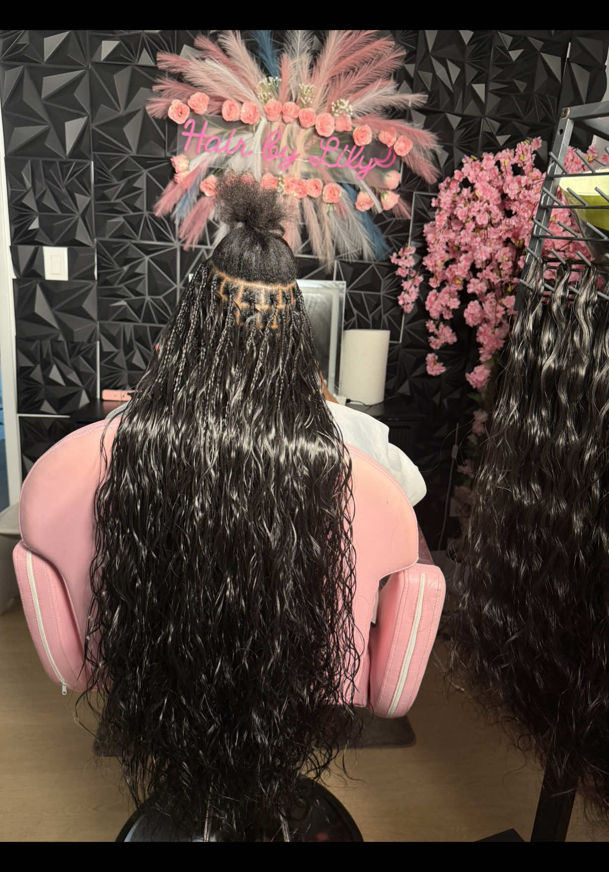 @Hairbylily Edmonton 🇨🇦
