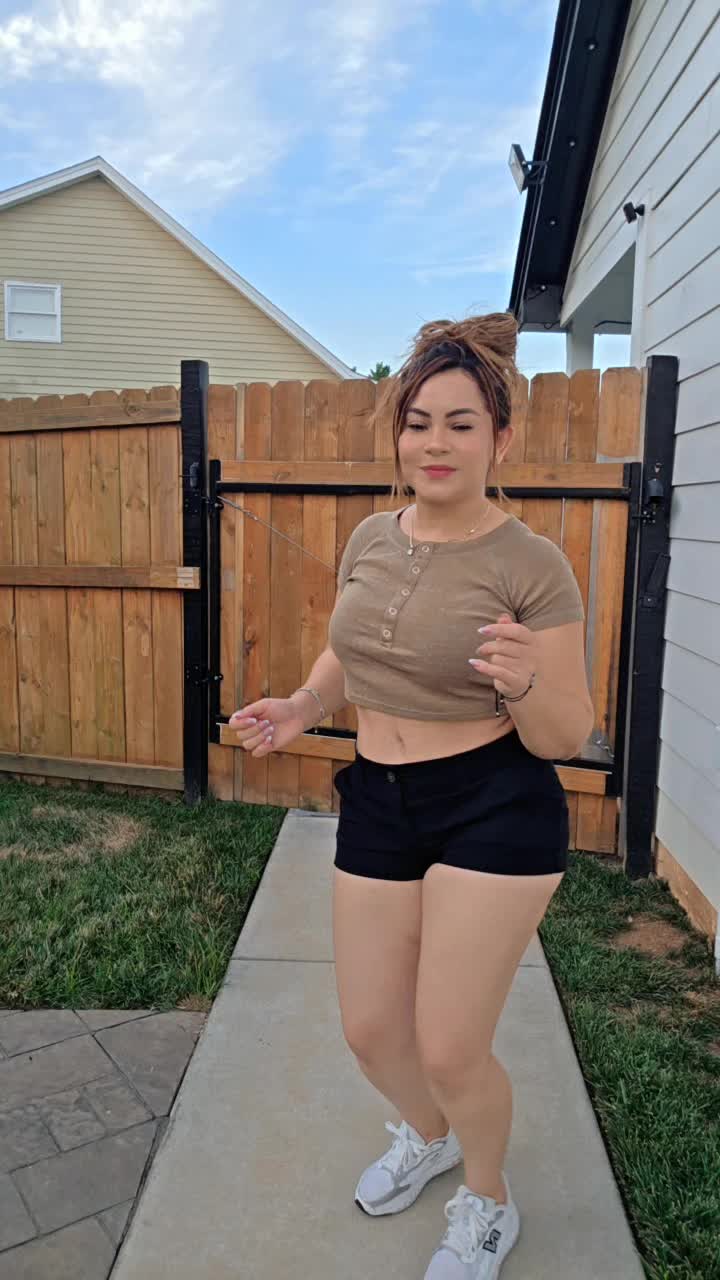 @🥰Roxxy_flores🇸🇻💕🍬🍂