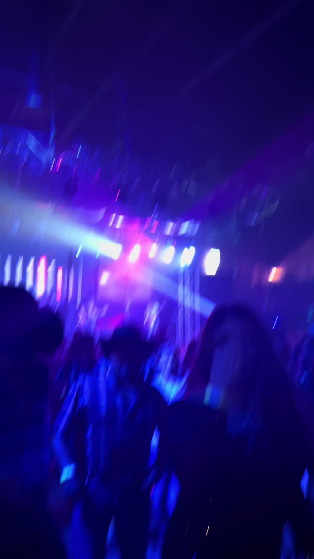 @𝐄𝐥𝐩𝐞𝐥𝐨𝐧𝐥𝐢𝐯𝐞𝟕𝟕𝟕
