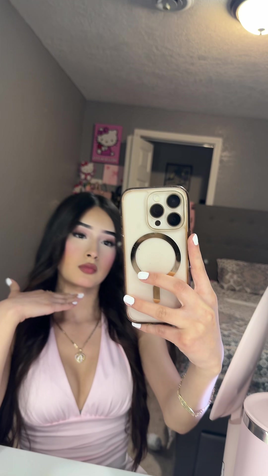 @𝓐𝓷𝓪𝓱𝔂❤︎
