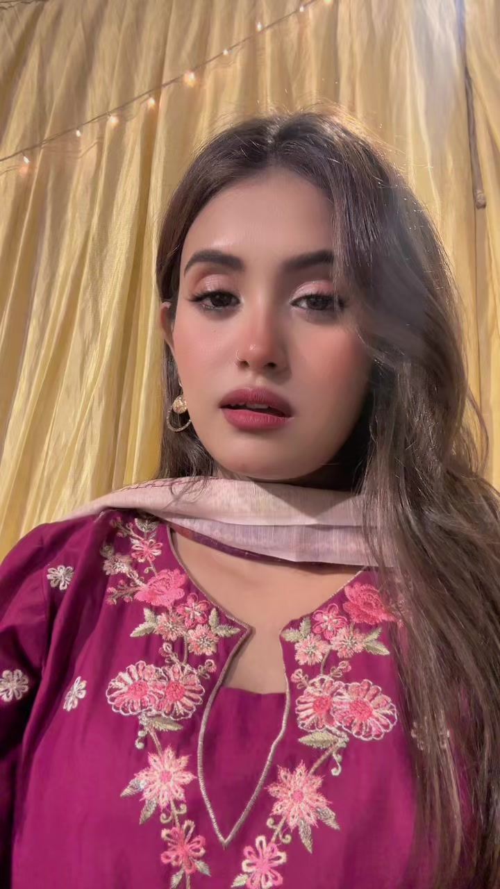 @🦋FiZa NaAz🌼