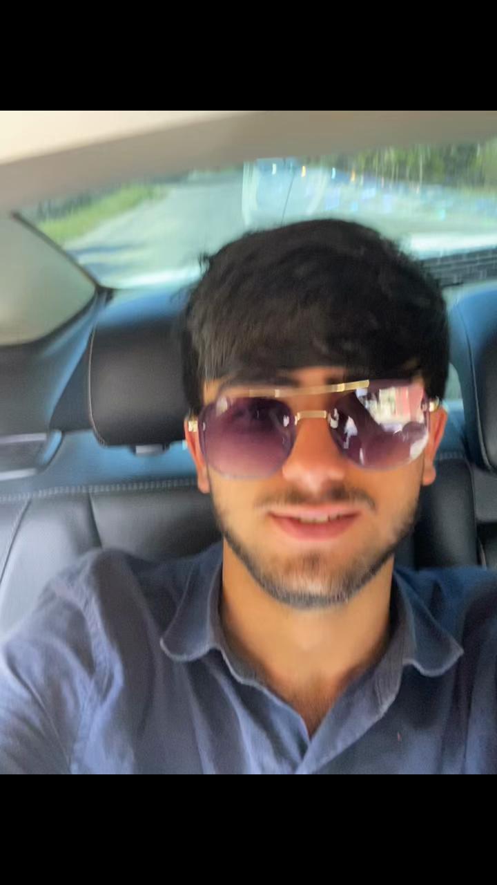 @𝓜.𝓣