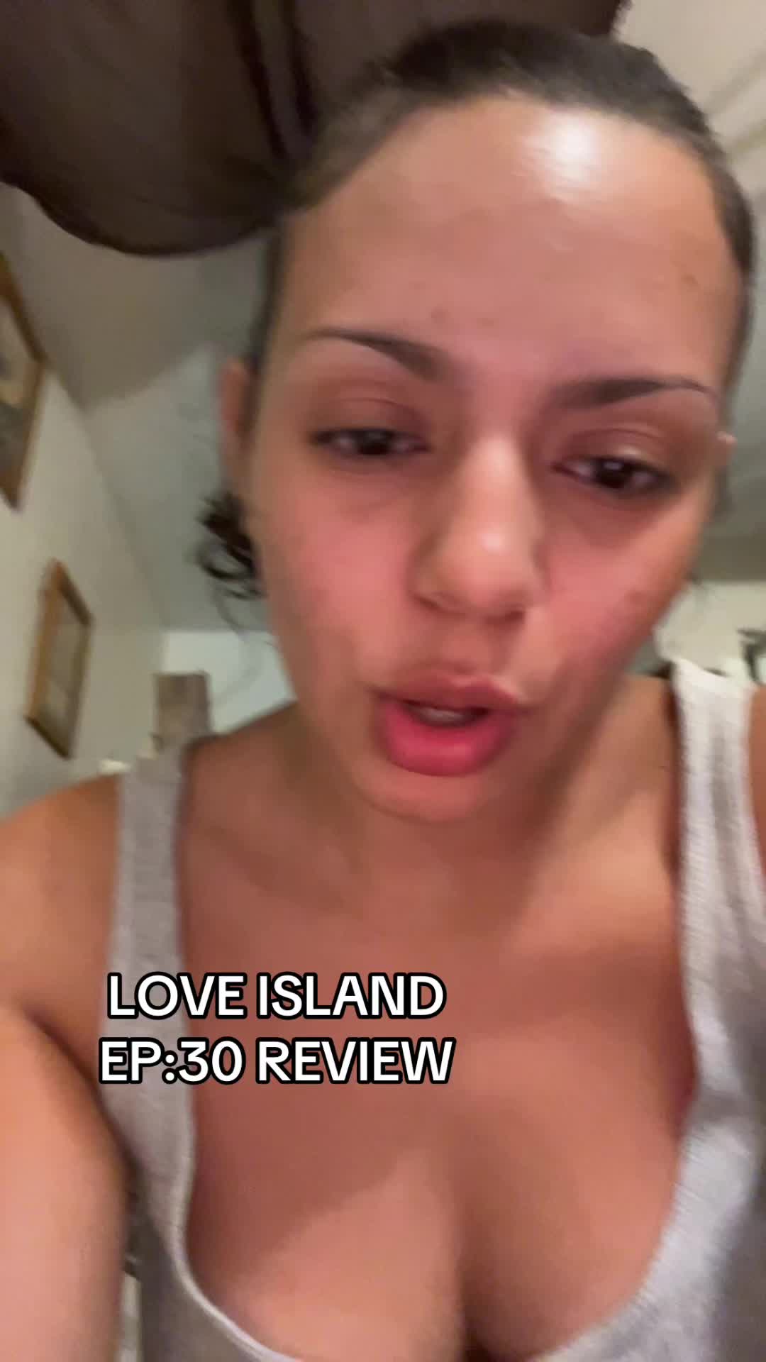 @🦦