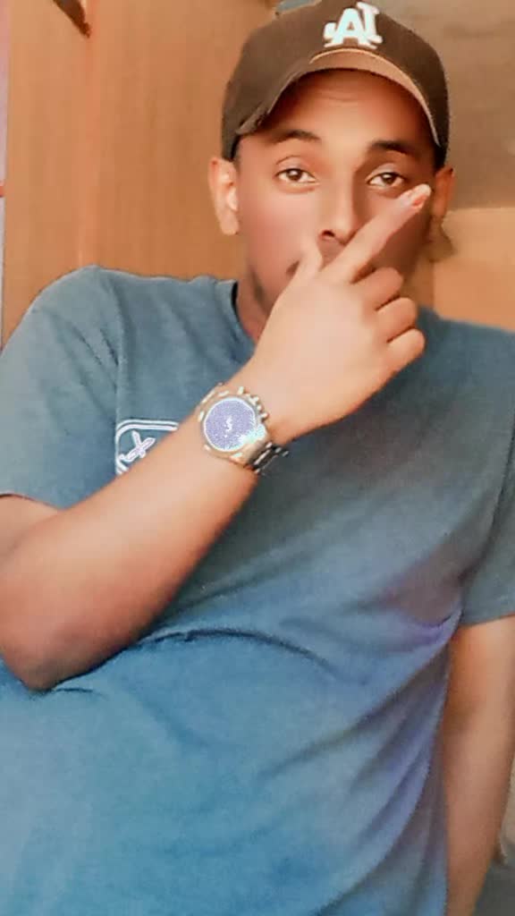 @نادني بريء 🇰🇪