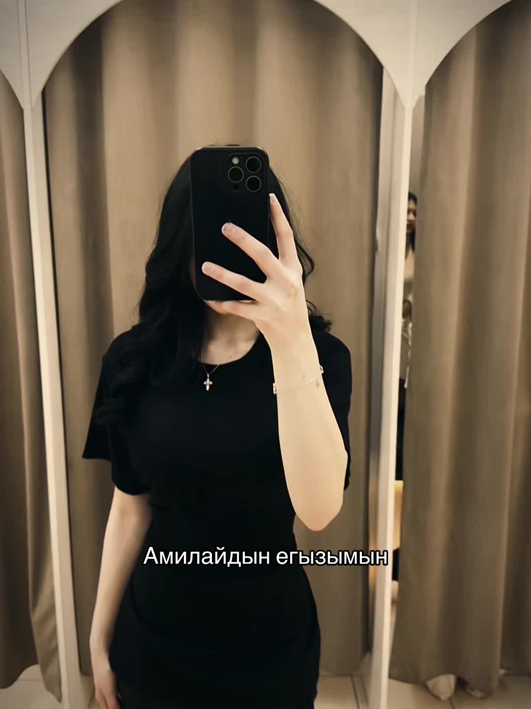 @𝑭𝒐𝒕𝒊𝒚𝒂𝒅𝒊🌗