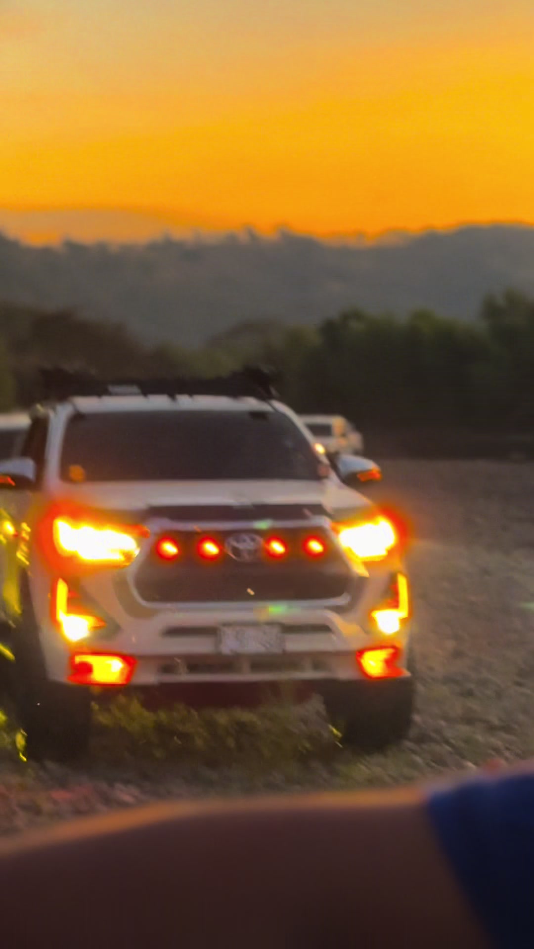 @FRIENDS HILUX SV 🇸🇻