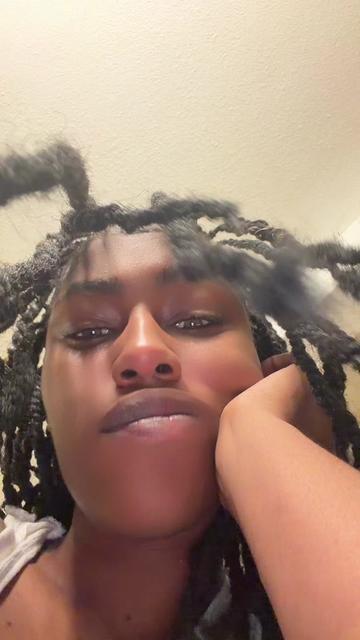 @Therealprettyeyes