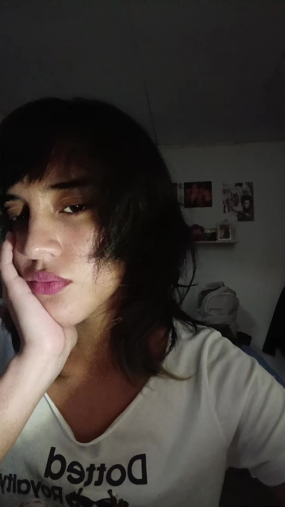 @:3