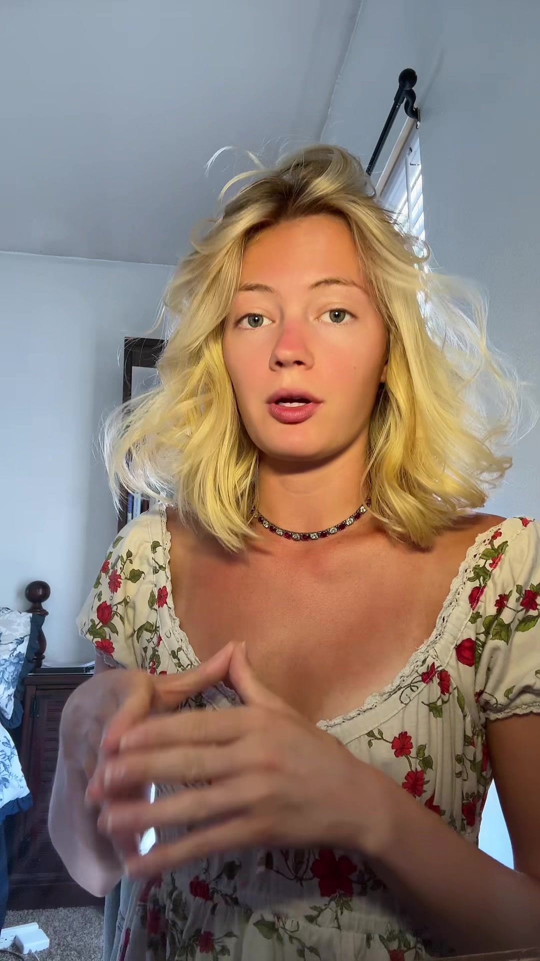 @thefangbarbie