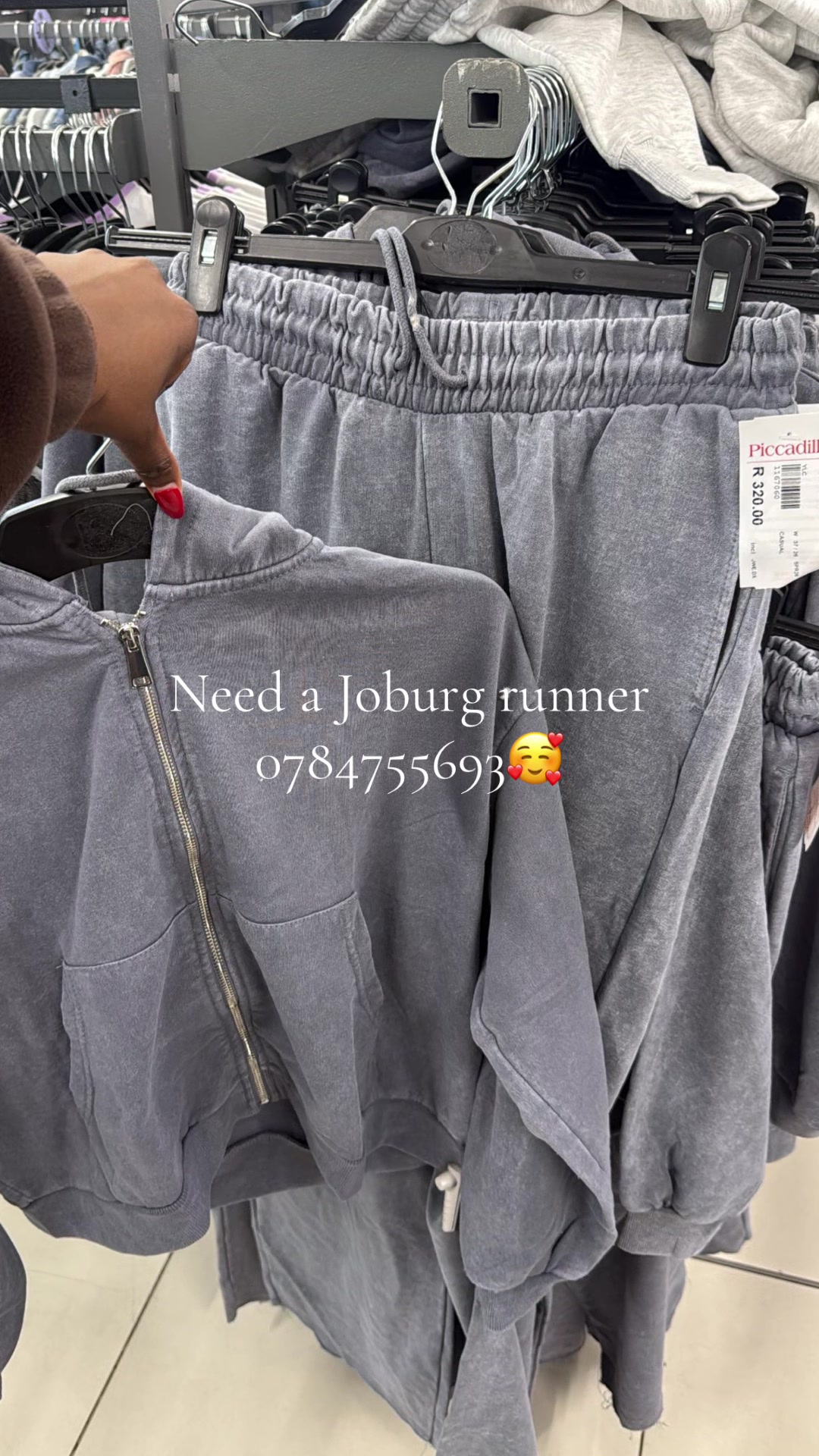@Tiisetso_JoburgRunner🛍️