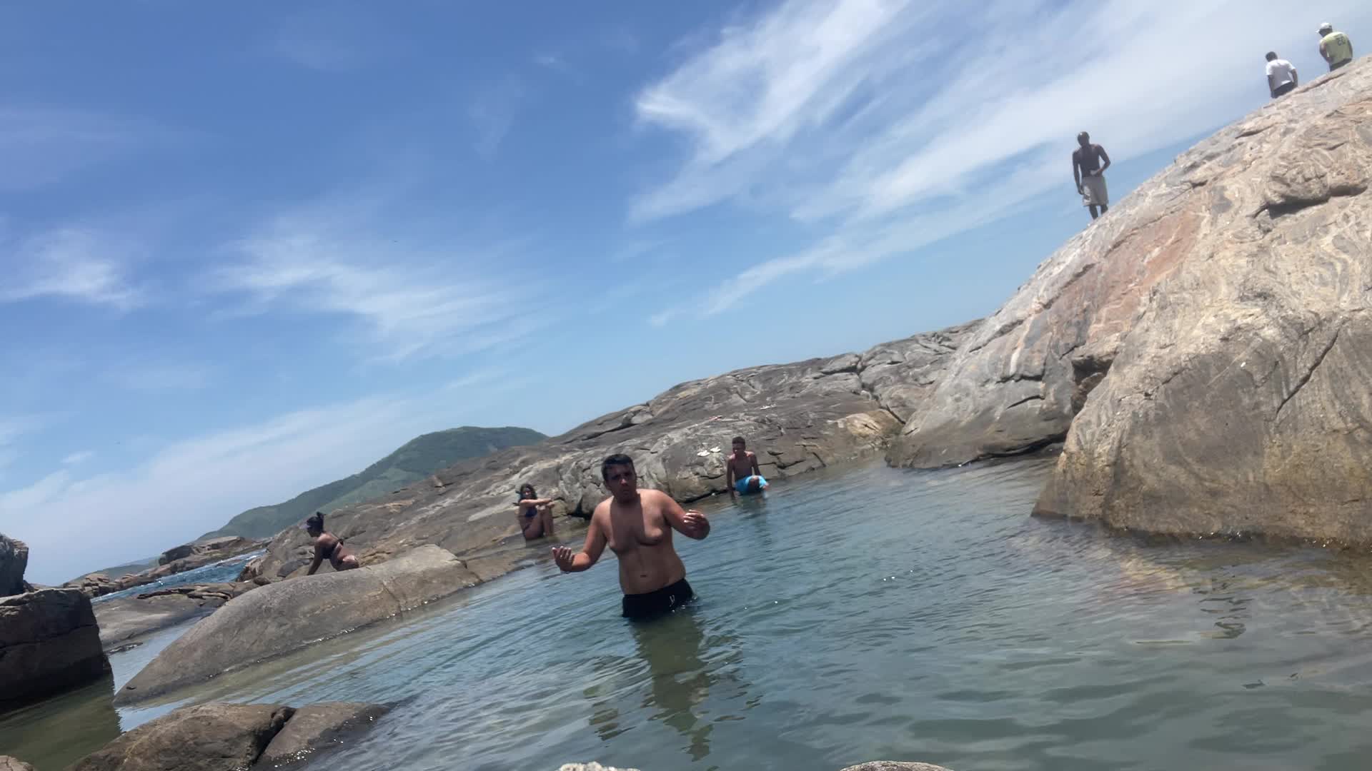 @girandoporcabofrio