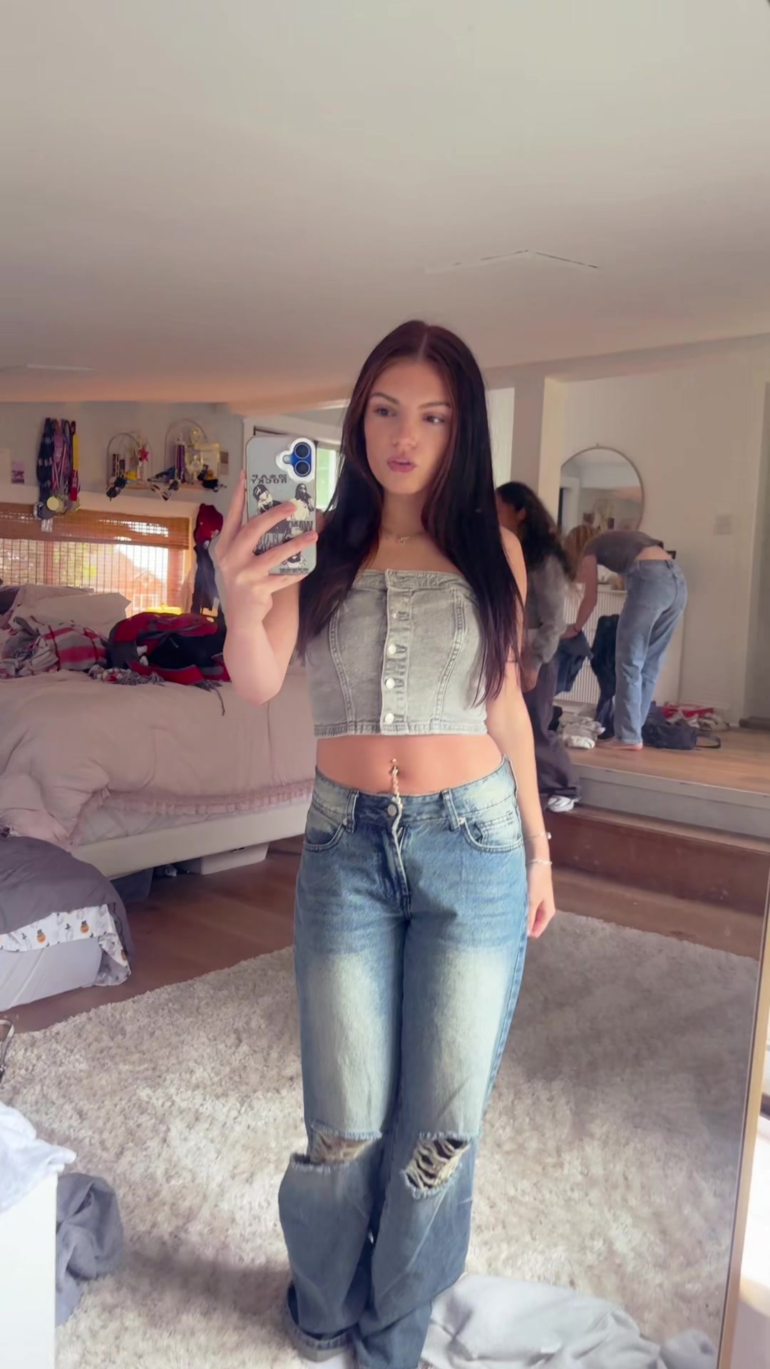 @️