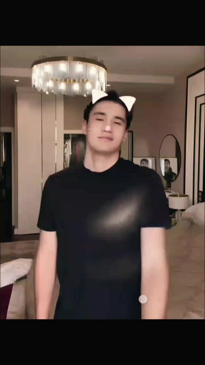 @Aneknnn🦈