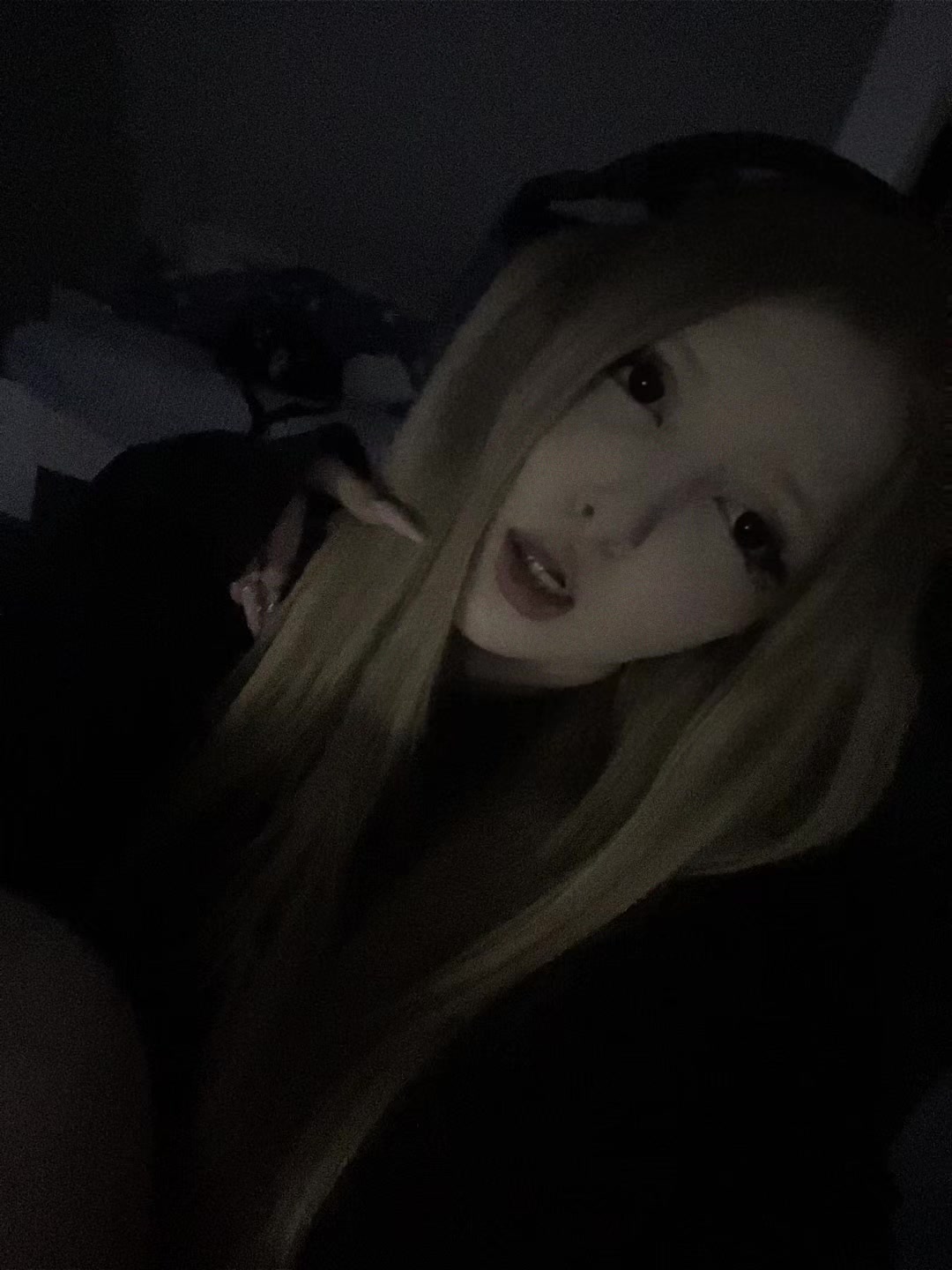 @akumi