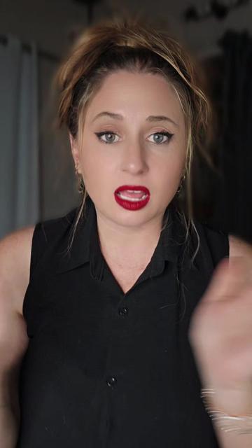 @Nadia Bratk&eacute;