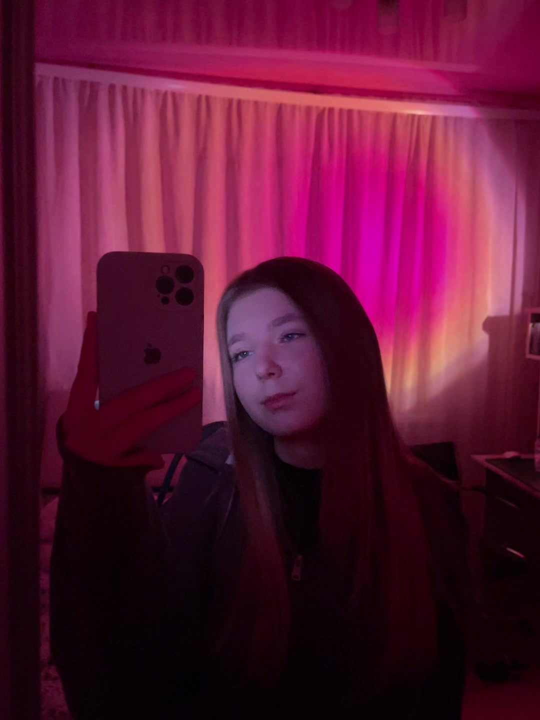 @evaaqqq