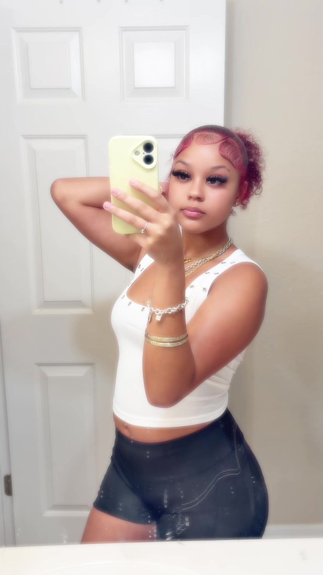 @doll .