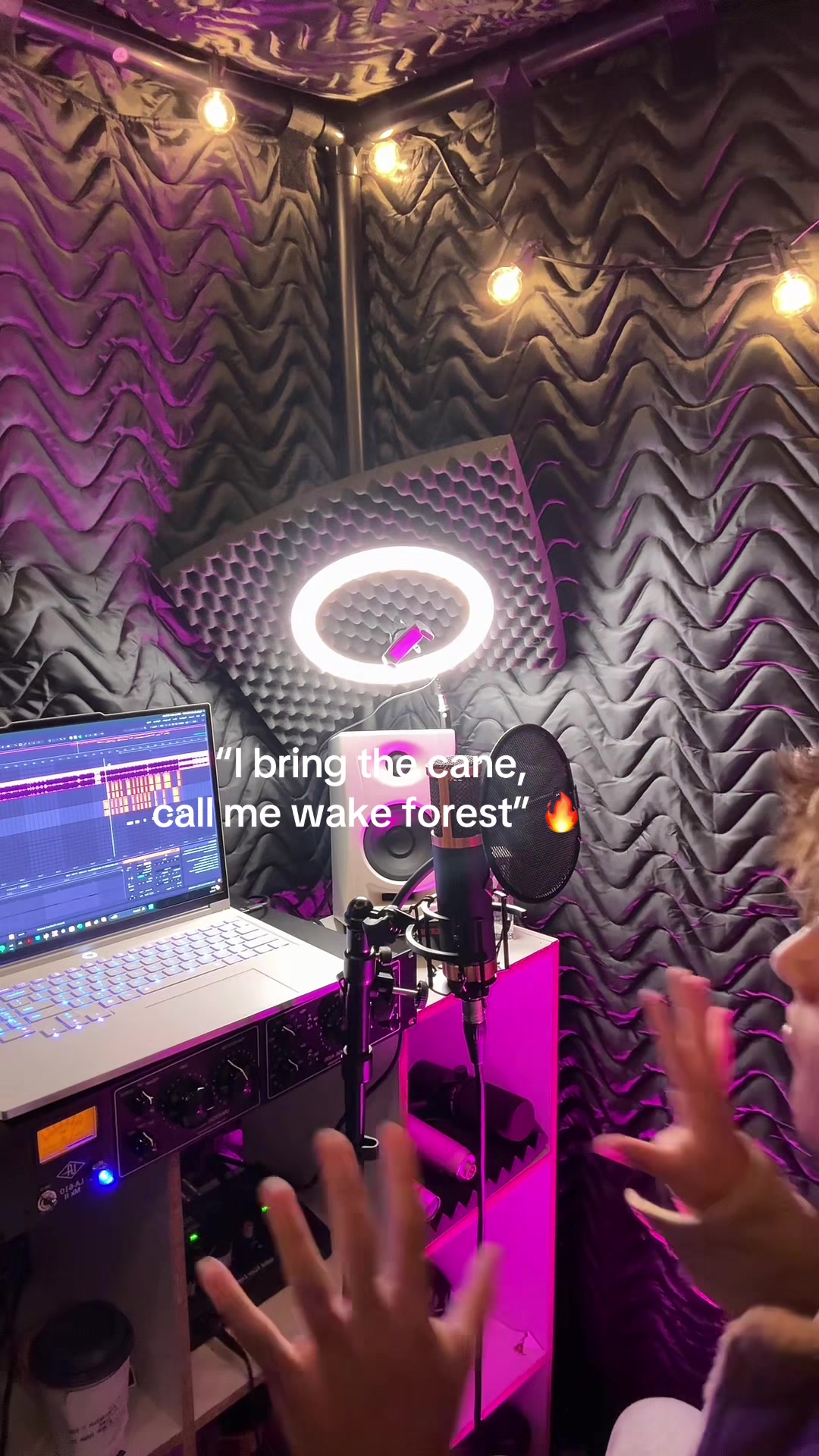 @Hxtch