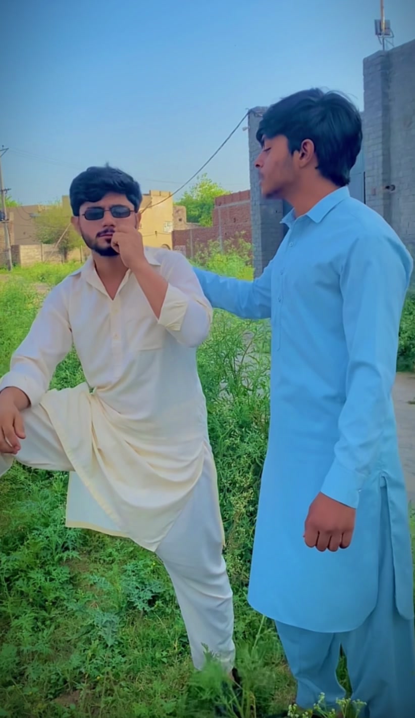 @Hassan Butt😇
