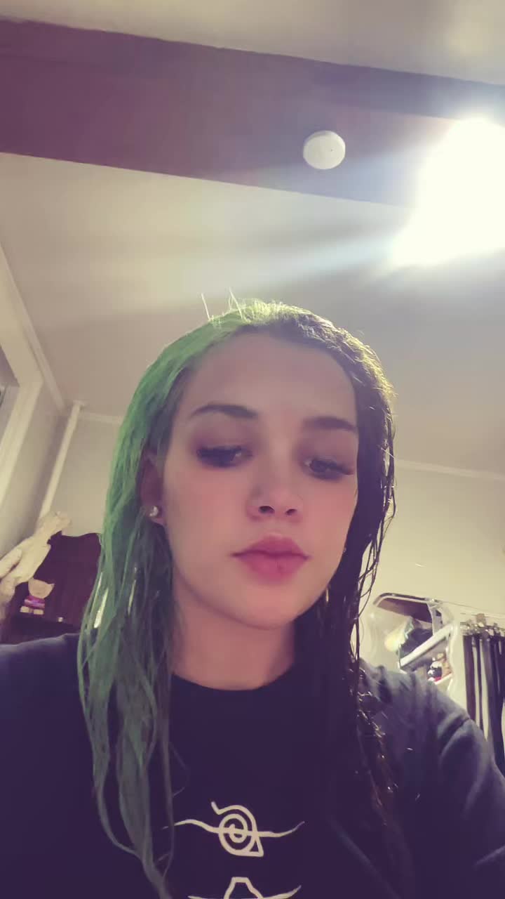 @victoriahyde_23