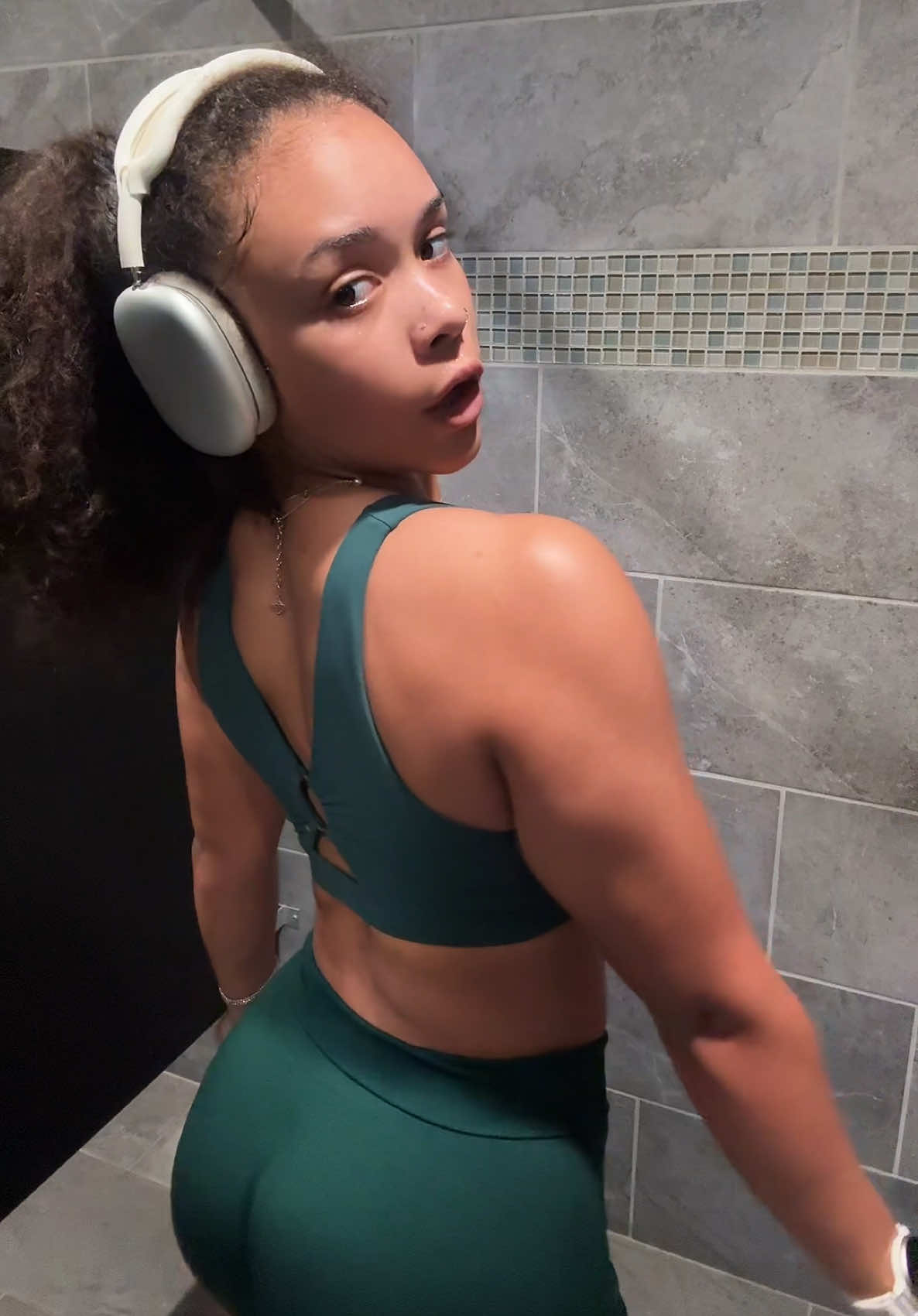 @kiki
