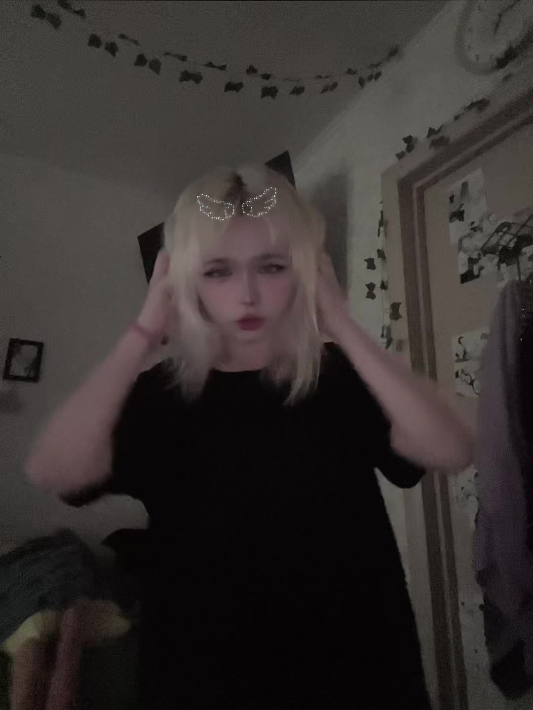 @KeeshiMoshi