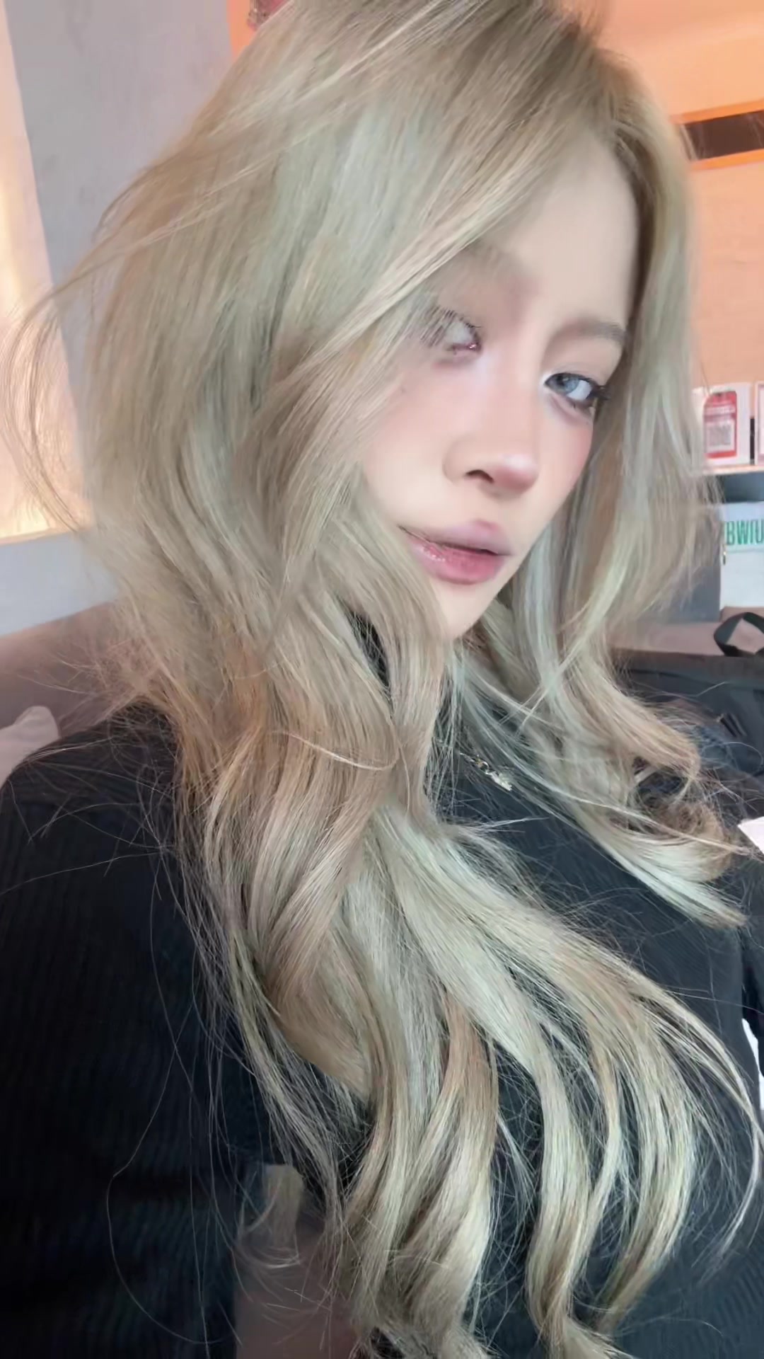 @𝐣