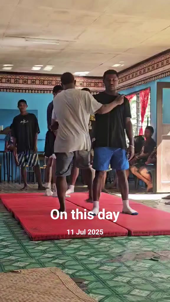 @Alex Ikanidrodro